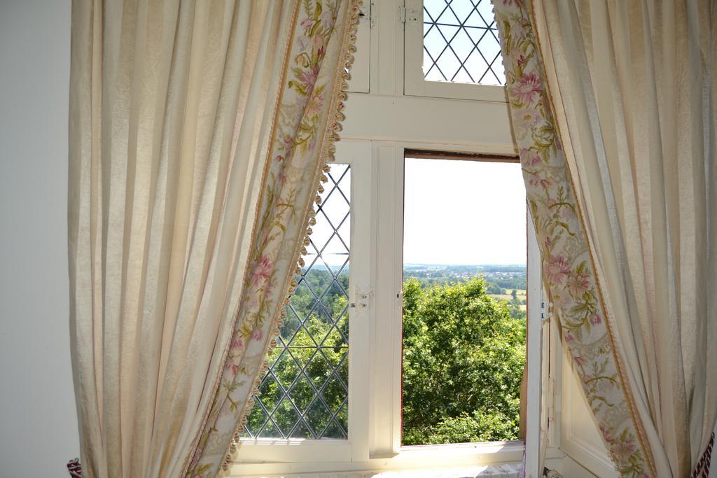 Château De Peufeilhoux Frühstückspension 5*